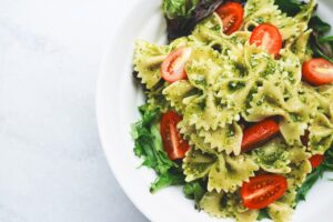 Pesto Courgette Lamb with Kale Low-Carb Recipe CarbWise low-carb healthy food