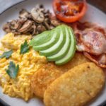 Mediterranean Eggs with Spinach Low-Carb Recipe CarbWise low-carb healthy food