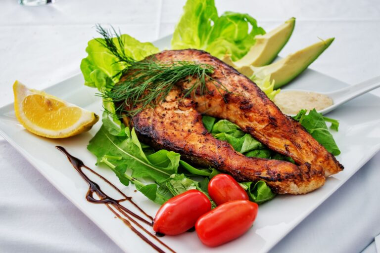 Mediterranean Seafood & Fish with Peppers Low-Carb Recipe CarbWise low-carb healthy food