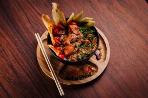 Chilli Garlic Seafood & Fish with Mixed Salad Leaves Low-Carb Recipe CarbWise low-carb healthy food