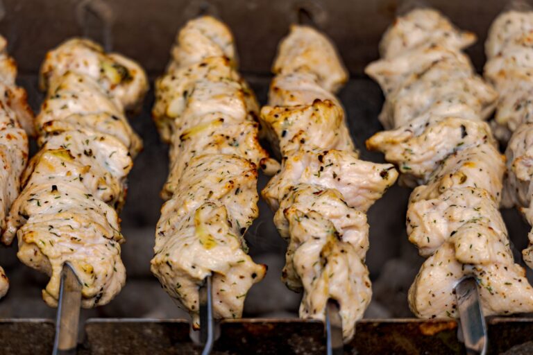 Avocado Lime Chicken with Kale Low-Carb Recipe CarbWise low-carb healthy food