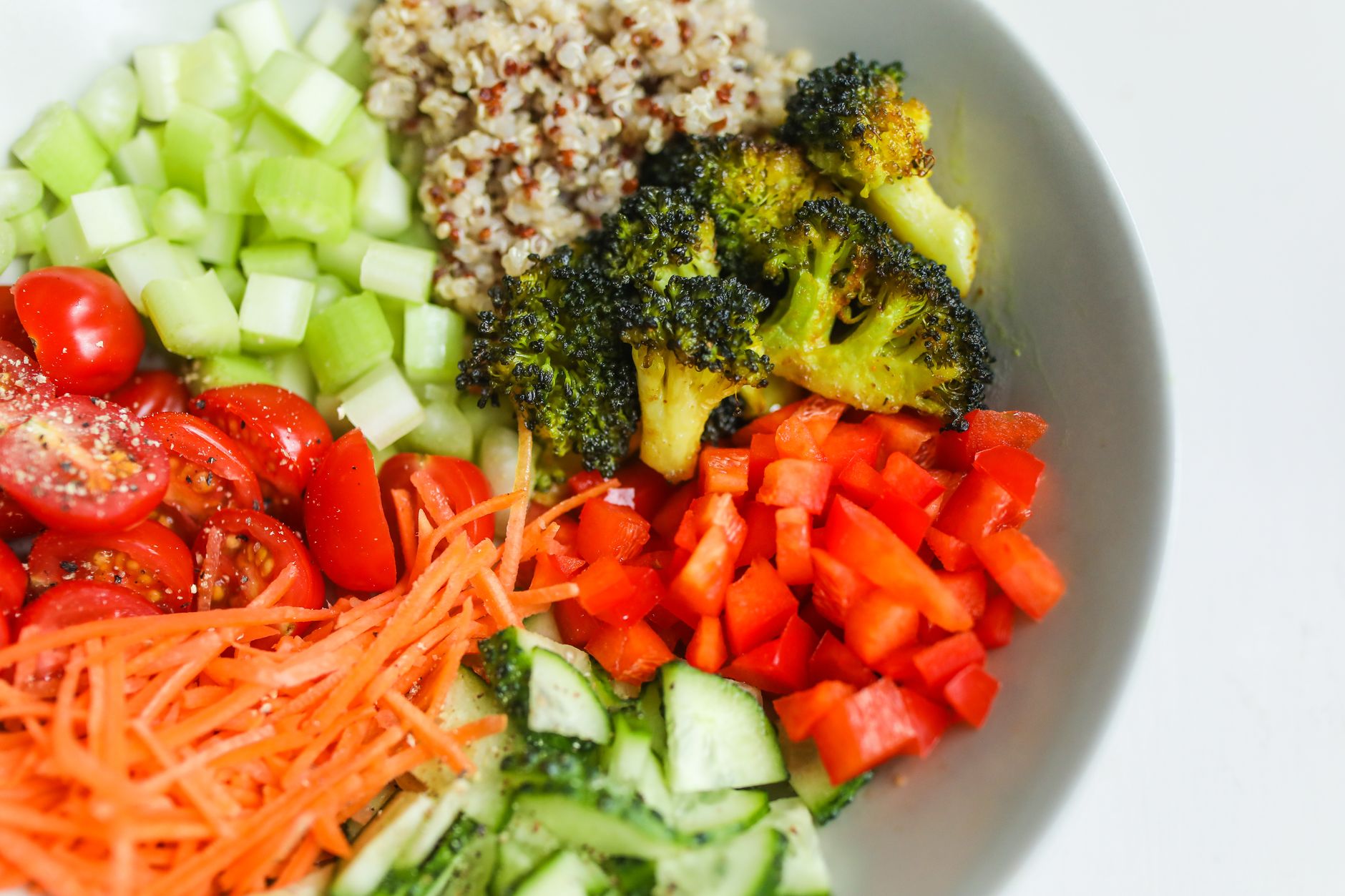 Quick Salad Snacks with Kale CarbWise low-carb healthy food