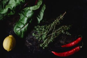 Chilli Garlic Vegetarian with Mixed Salad Leaves Low-Carb Recipe CarbWise low-carb healthy food