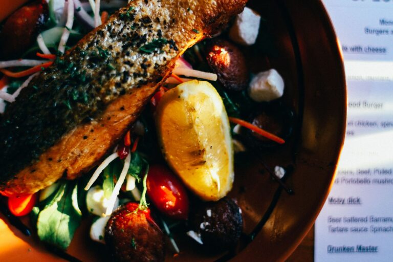 Garlic Herb Seafood & Fish Low-Carb Recipe 01 CarbWise low-carb healthy food