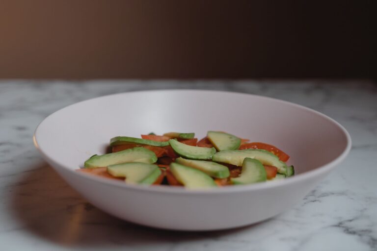 Quick Salad Chicken Low-Carb Recipe 09 CarbWise low-carb healthy food