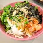 Creamy Spinach Seafood & Fish with Mixed Salad Leaves Low-Carb Recipe CarbWise low-carb healthy food